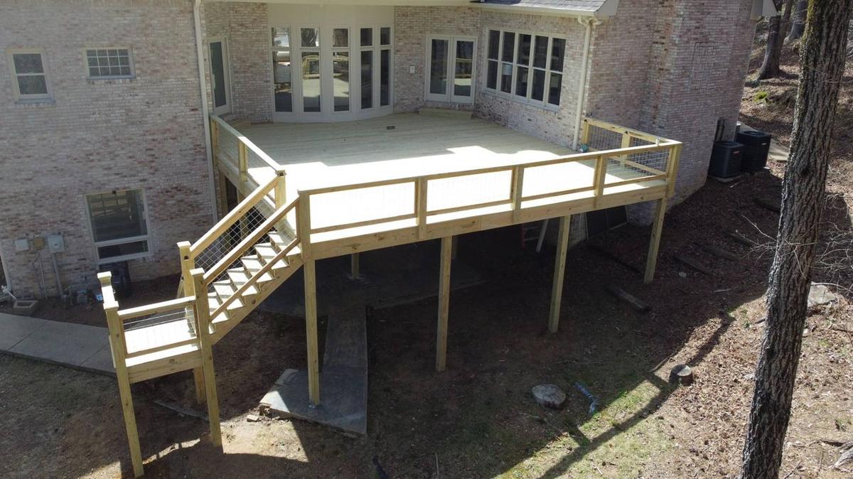 Elevated deck built by Redbone Woodworks